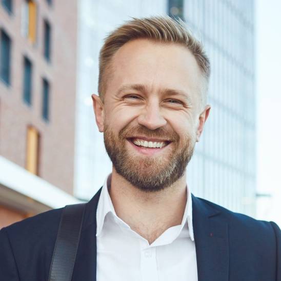 Porcelain Veneers Cosmetic Dentist Grand Rapids MI